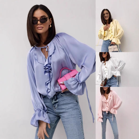 Cămașă de damă cu mâneci evazate, cu volane și șireturi